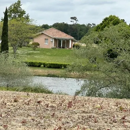Holiday home L'allee Des Charmes *