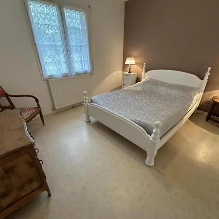Holiday home L'allee Des Charmes *